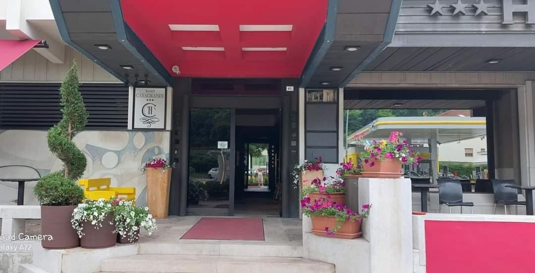 Hotel Casagrande Feltre Kültér fotó
