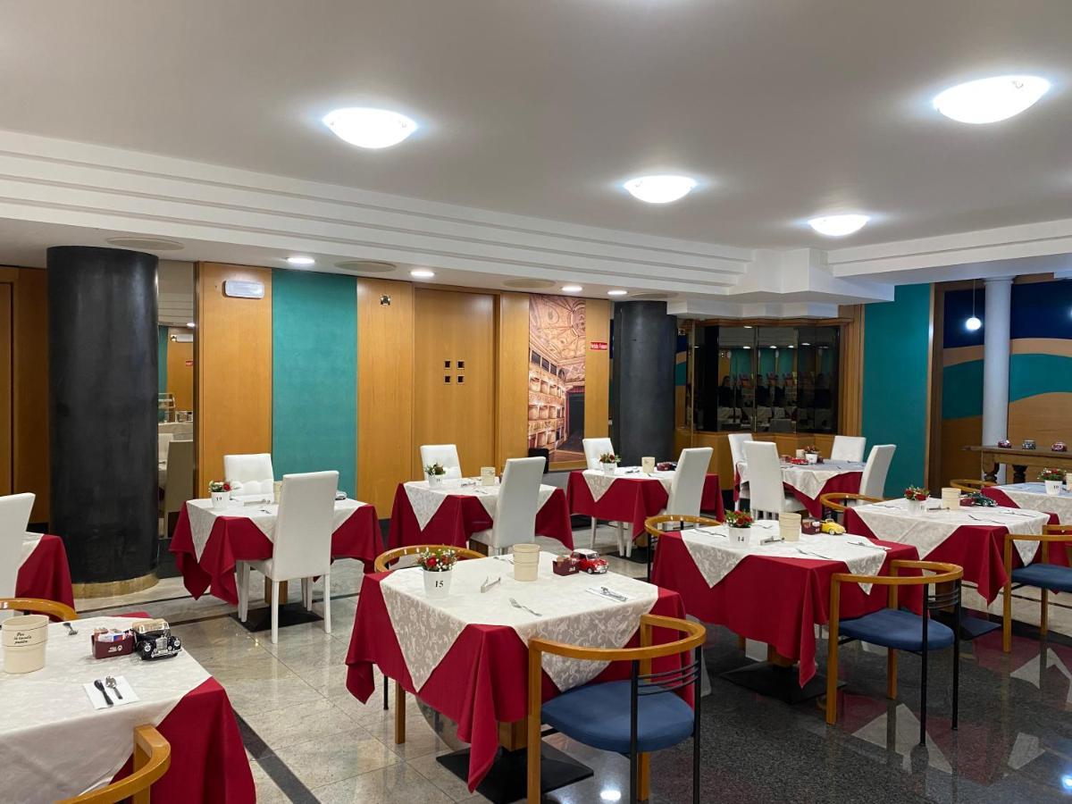 Hotel Casagrande Feltre Kültér fotó