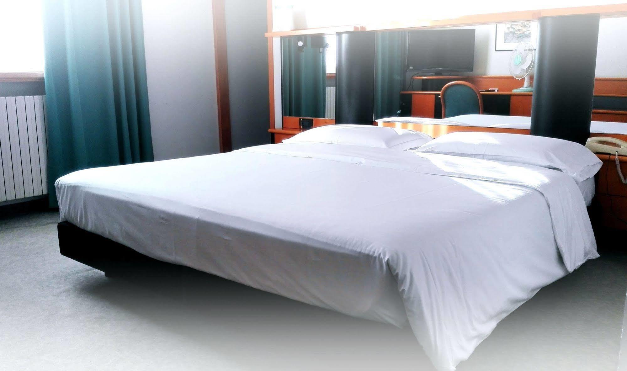 Hotel Casagrande Feltre Kültér fotó