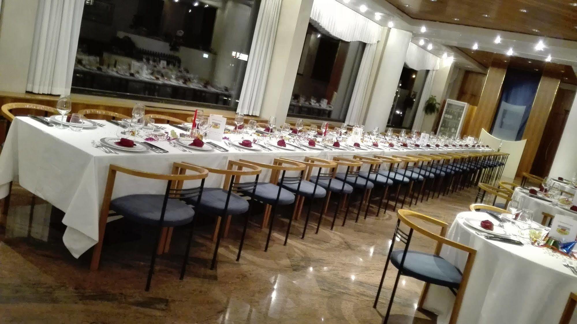 Hotel Casagrande Feltre Kültér fotó